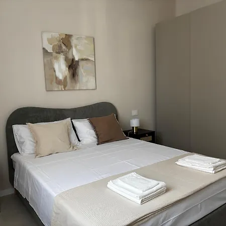 With Private Garden - Da Elda E Dolfo Apartamento